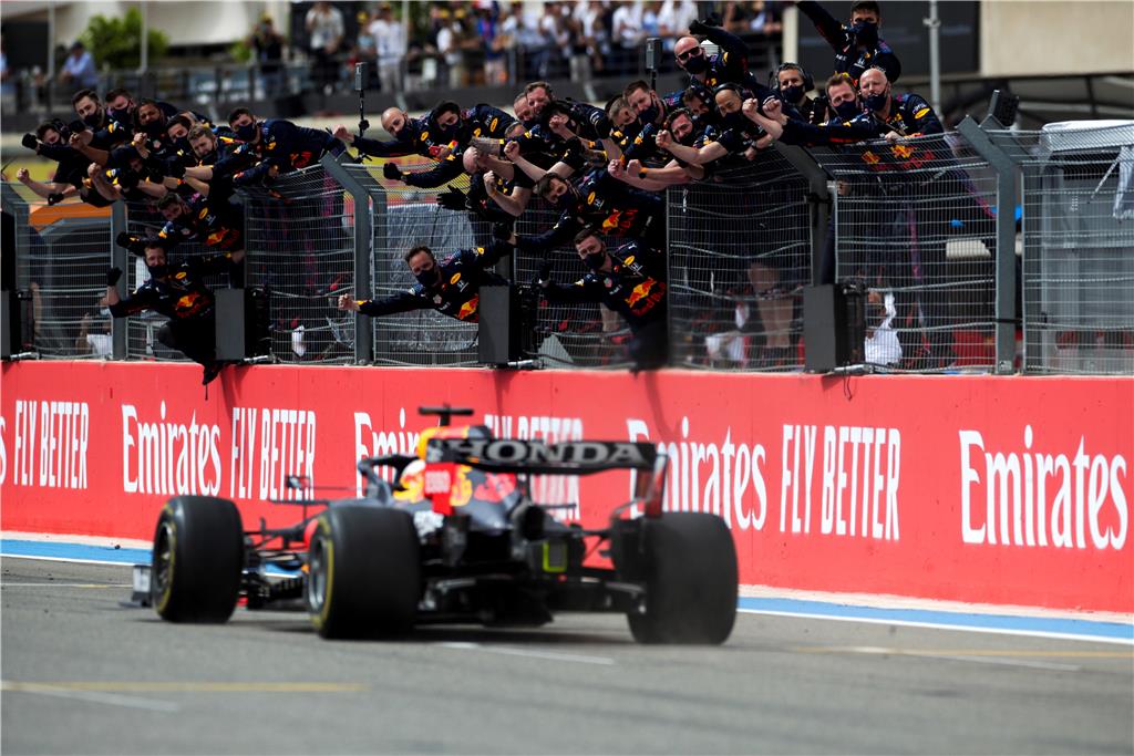 O Verstappen πετυχαίνει την τρίτη σερί νίκη της Honda στο γαλλικό GP