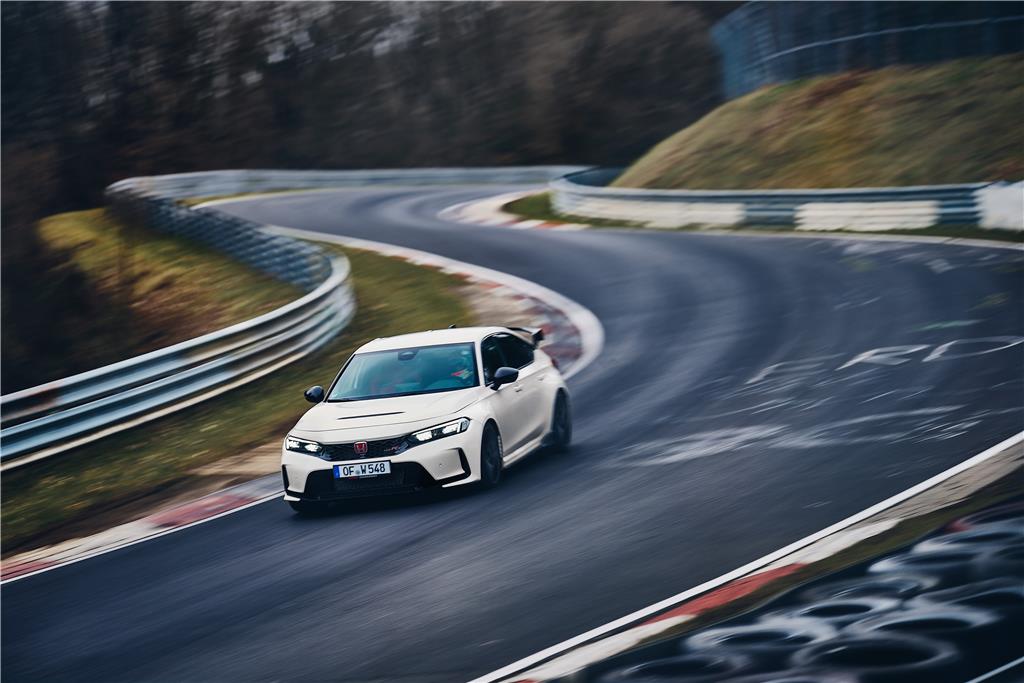 Το νέο Honda Civic Type R ανακτά το ρεκόρ γύρου του Nürburgring στα FWD αυτοκίνητα παραγωγής