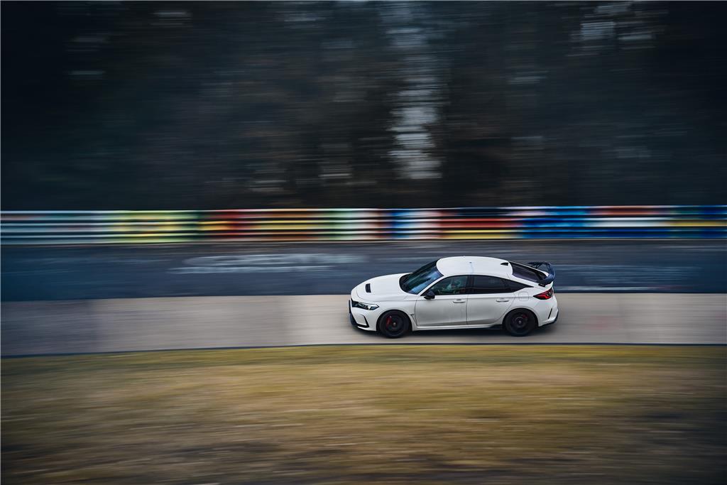 Το νέο Honda Civic Type R ανακτά το ρεκόρ γύρου του Nürburgring στα FWD αυτοκίνητα παραγωγής