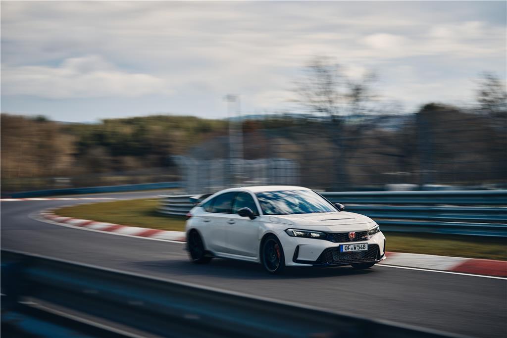 Το νέο Honda Civic Type R ανακτά το ρεκόρ γύρου του Nürburgring στα FWD αυτοκίνητα παραγωγής