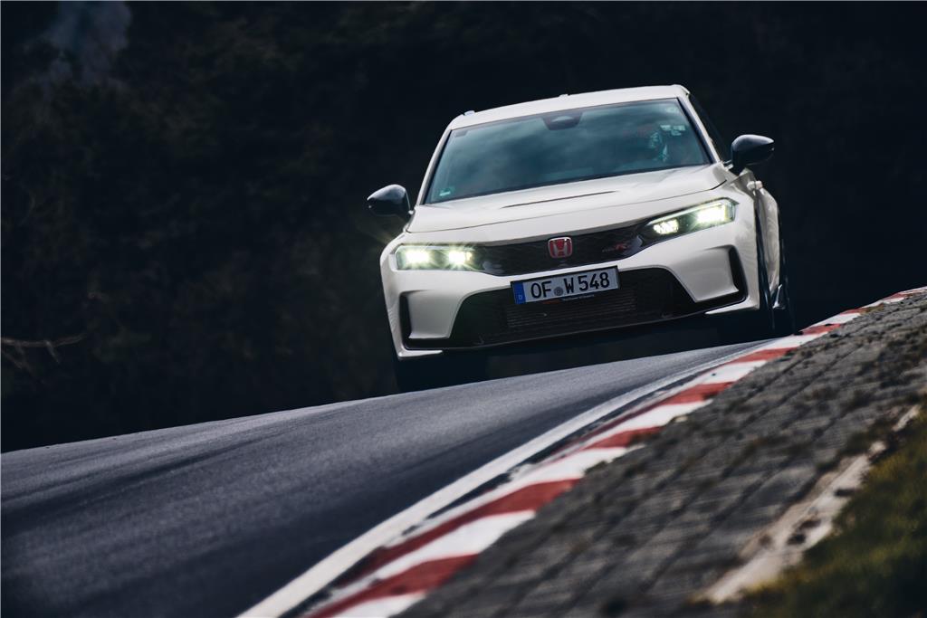 Το νέο Honda Civic Type R ανακτά το ρεκόρ γύρου του Nürburgring στα FWD αυτοκίνητα παραγωγής