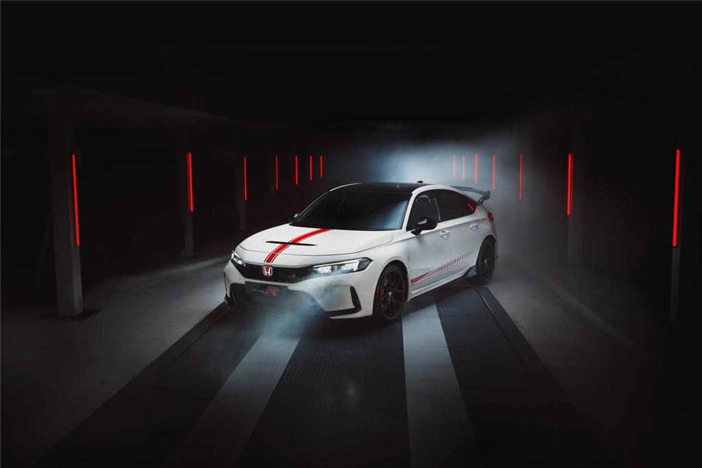  Η ΝΕΑ ‘ULTIMATE EDITION’ ΤΟΥ TYPE R ΣΗΜΑΤΟΔΟΤΕΙ ΤΟ ΤΕΛΟΣ ΠΩΛΗΣΕΩΝ ΤΟΥ ΕΜΒΛΗΜΑΤΙΚΟΥ ΜΟΝΤΕΛΟΥ ΣΤΗΝ ΕΥΡΩΠΗ